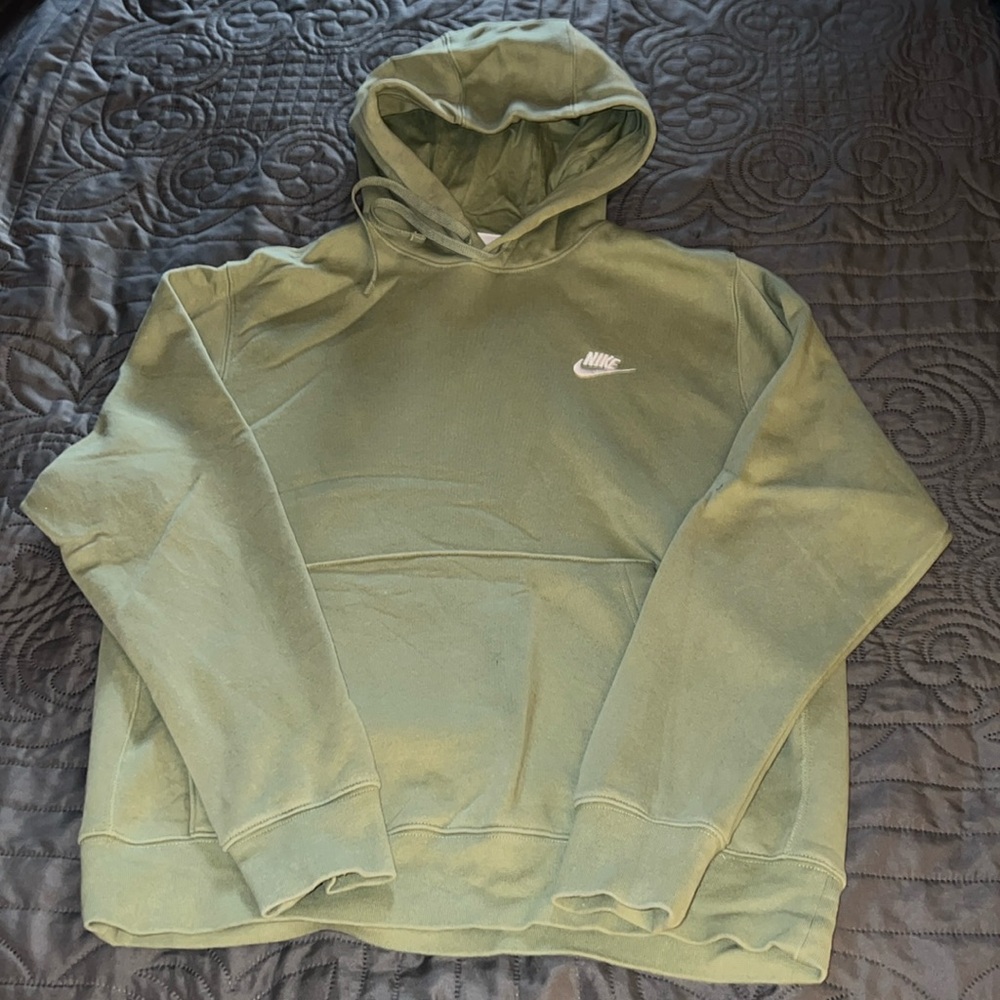 Nike Men’s hoodie Small